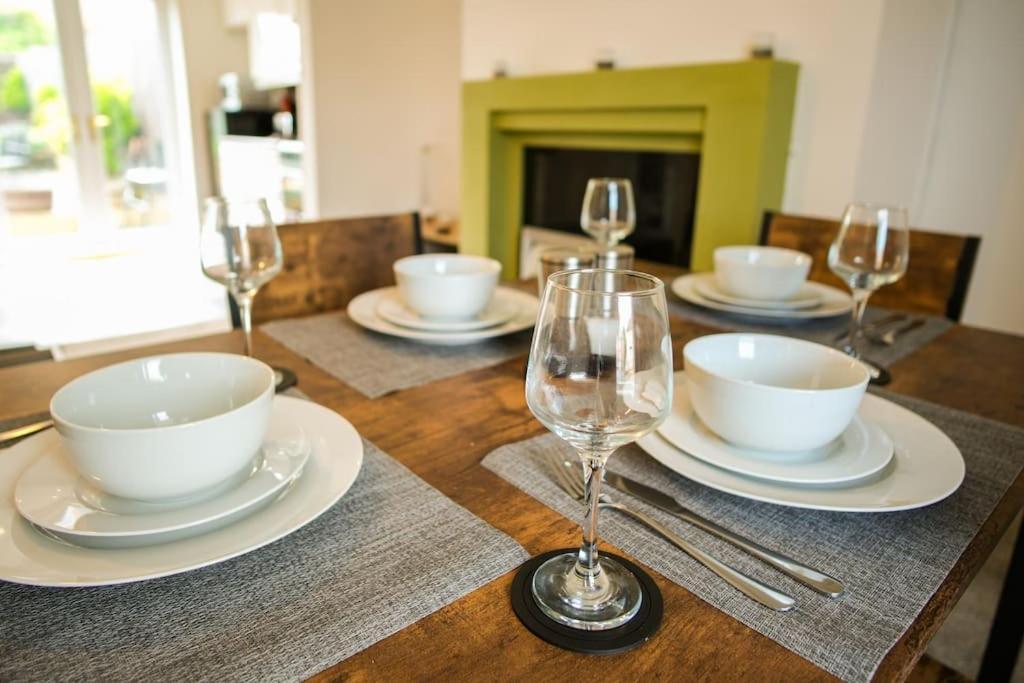 3 Bed, Parking Inc 15 Percent Off For Monthly Stays Westoe Exterior foto