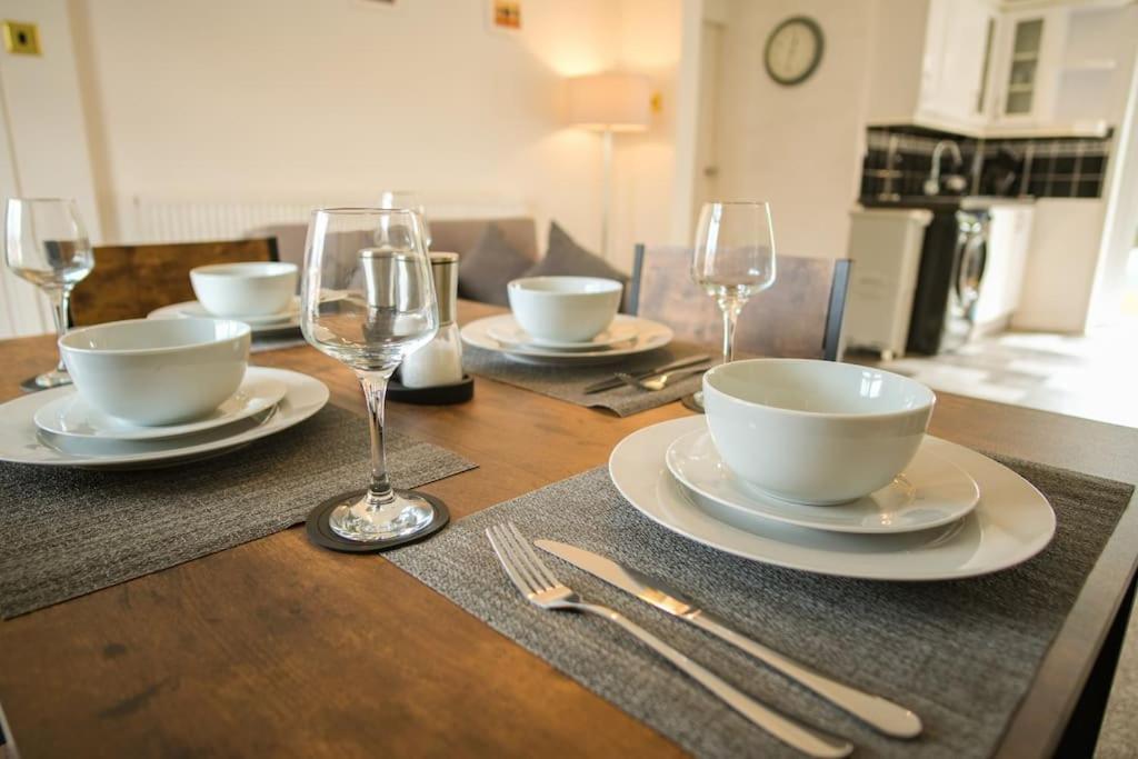 3 Bed, Parking Inc 15 Percent Off For Monthly Stays Westoe Exterior foto